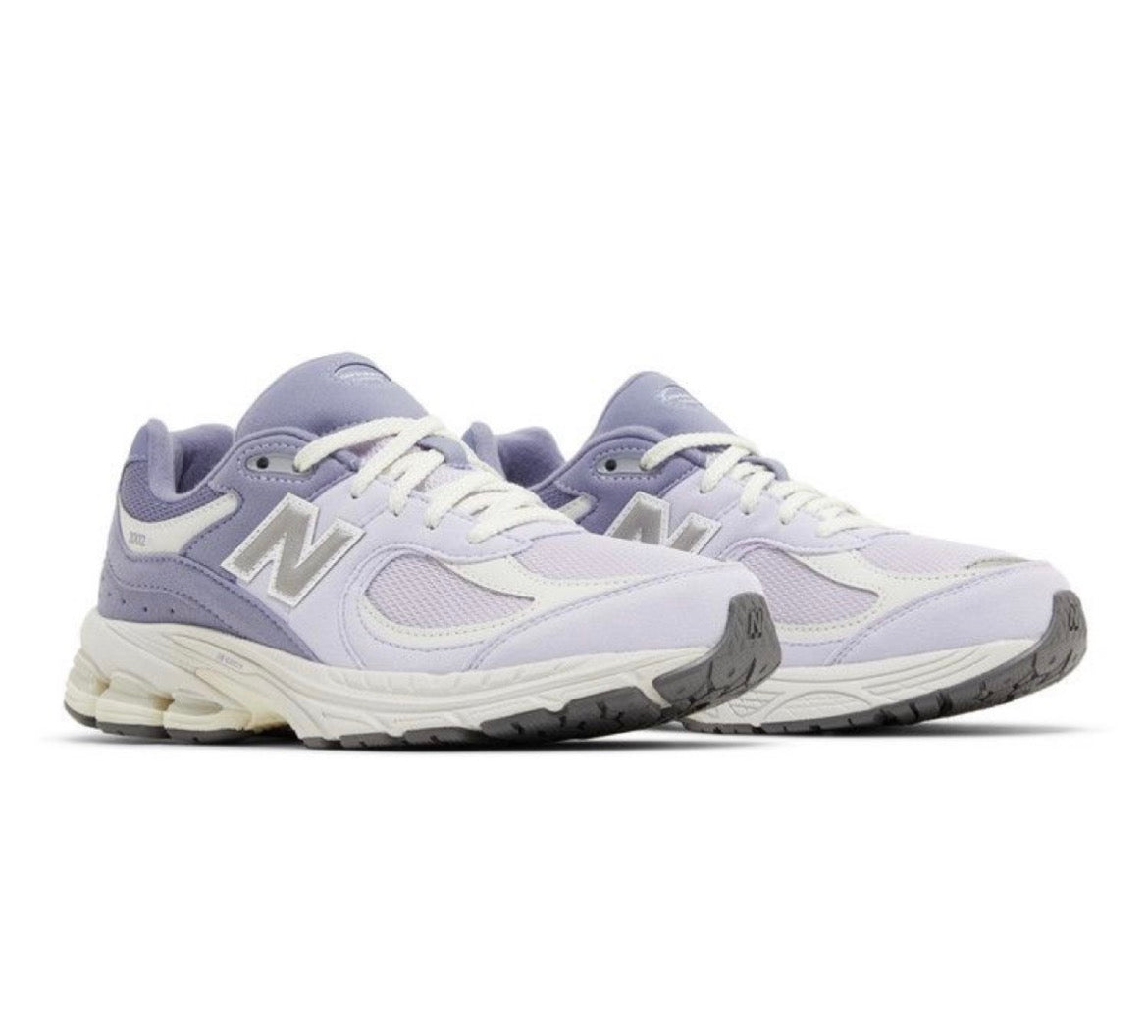 New Balance 2002R Big Kid 'Astral Purple' size 4