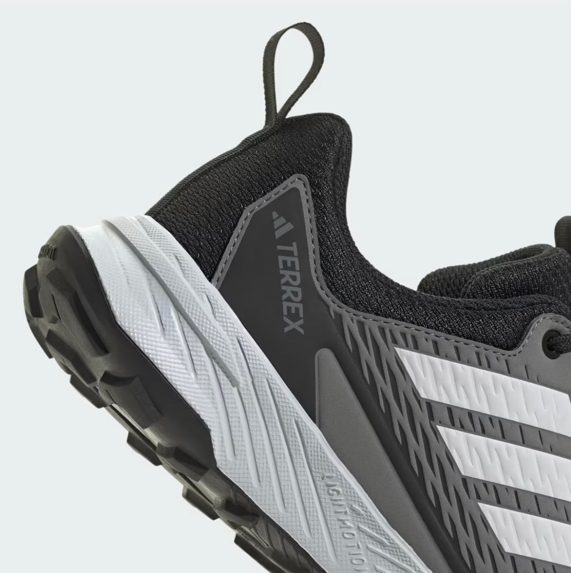 adidas Tracefinder trail running shoes size 9 W